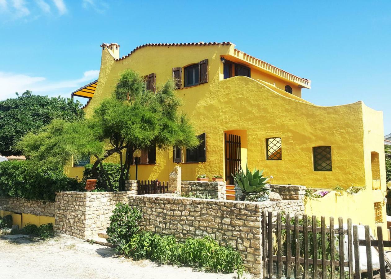La Baia Apartments Sa Rocca Tunda Exteriör bild